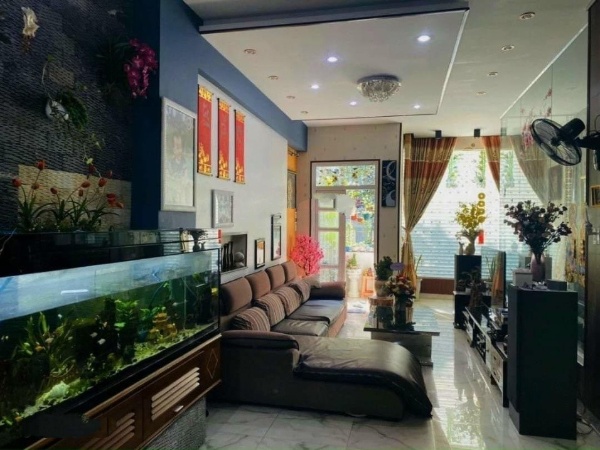 Bán gấp  nhà 3 tầng tại Đường Tạ Uyên, Phường 15, Quận 5, Hồ Chí Minh